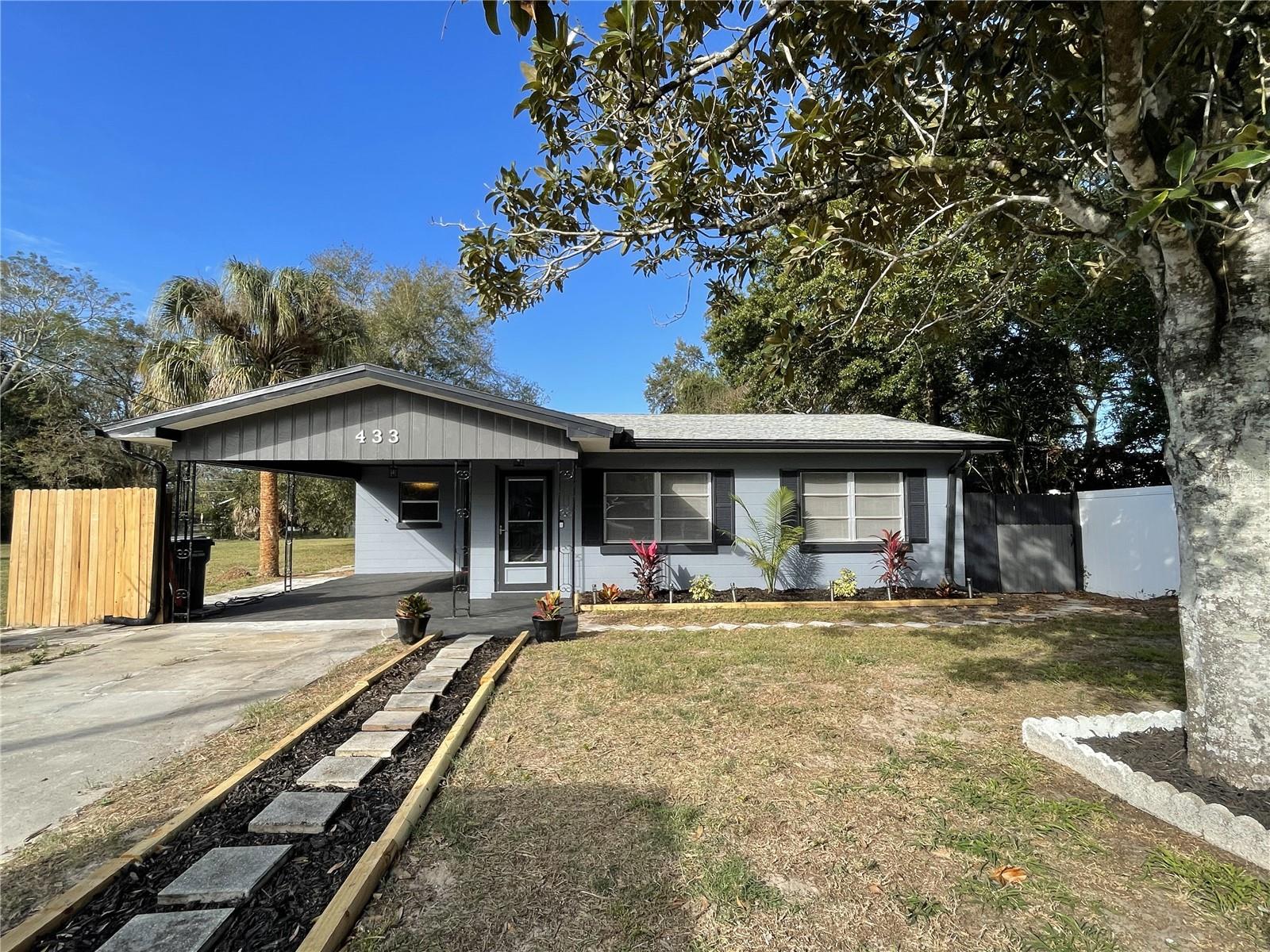 Pinellas Rd, Winter Haven, FL 33884