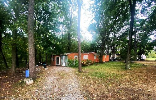 3969 Townline Road 187, New London, OH, 44851-9437 | Card Image