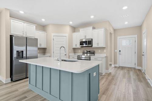 201 Lyla Ln, Crestview, FL, 32539-7424 | Card Image