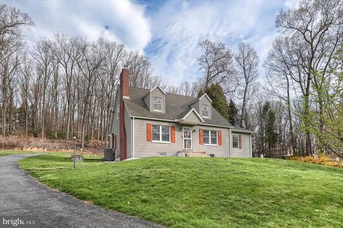 5281 Twilight Ln, HELLAM, PA, 17406-9040 | Card Image