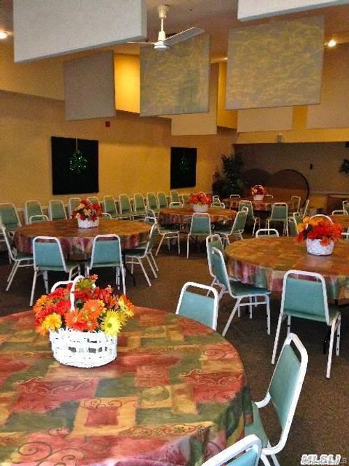 71 Revere Dr, Sayville, NY, 11782-1354 | Card Image