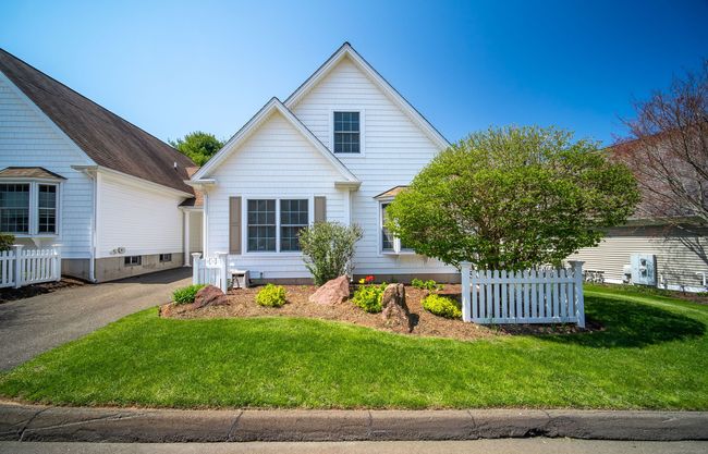 87 - 87 Allison Way, Condo with 3 bedrooms, 3 bathrooms and 3 parking in East Haven CT | Image 37