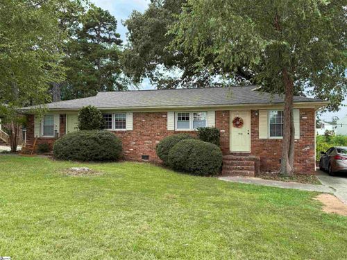 99 A&B Montague Rd, Greenville, SC, 29617 | Card Image