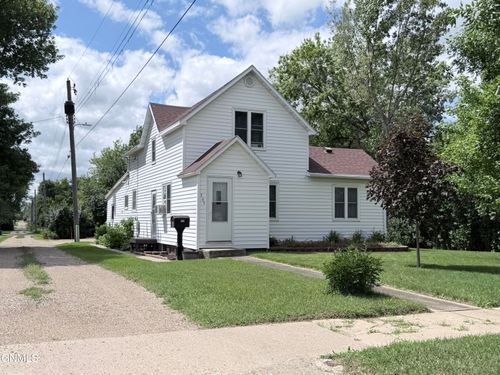 365 7th Avenue N, Carrington, ND, 58421 | Card Image