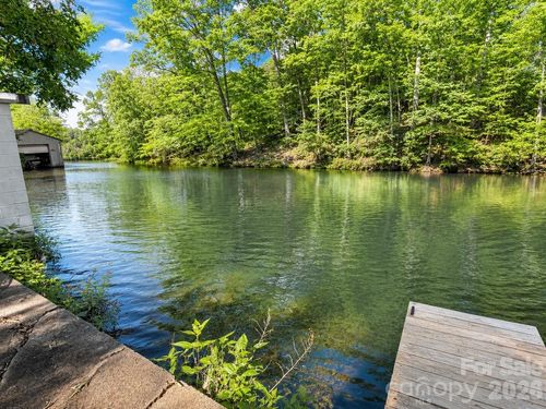 198 Clouse Ln, Taylorsville, NC, 28681-9110 | Card Image