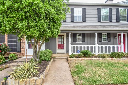 87 Winchester Dr, Euless, TX, 76039-4213 | Card Image