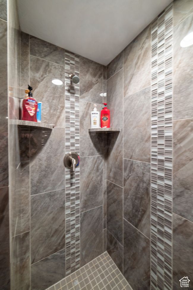 Full bathroom with a tile shower | Image 19