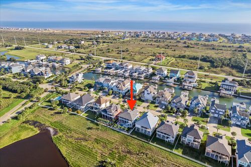 13522 Windlass Cir, Galveston, TX, 77554-6459 | Card Image