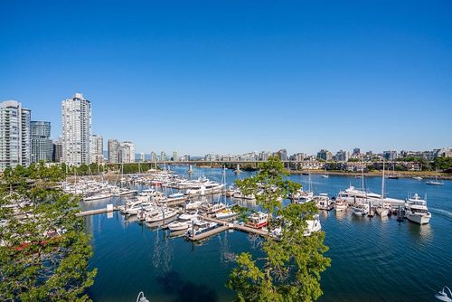 319-1228 Marinaside Cres, Vancouver, BC, V6Z2W4 | Card Image