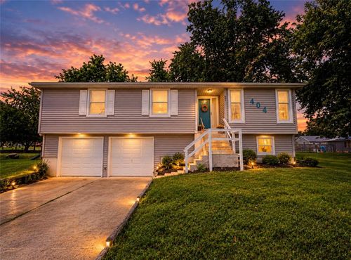 404 Sw 7th Ter, Concordia, MO, 64020-9733 | Card Image