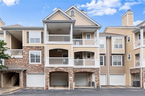 426-426 Pembrooke Cir, Alpharetta, GA, 30004-4967 | Card Image