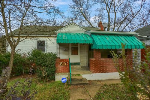 819 Leech St, McKeesport, PA, 15132-1434 | Card Image