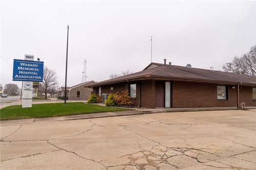 1501 N Water St, Decatur, IL, 62526-4441 | Card Image