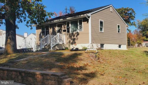 225 Chews Landing Rd, Lindenwold, NJ, 08021-6801 | Card Image