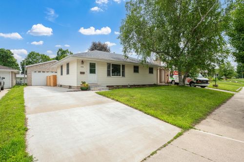 1436 Cascade St Nw, Rochester, MN, 55901-7751 | Card Image