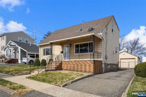 6 Carrie Rd, North Arlington, NJ, 07031-5405 | Card Image