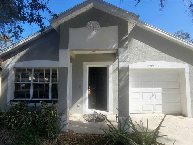 6728 Summer Haven Drive, House other with 3 bedrooms, 2 bathrooms and null parking in Riverview FL | Image 1