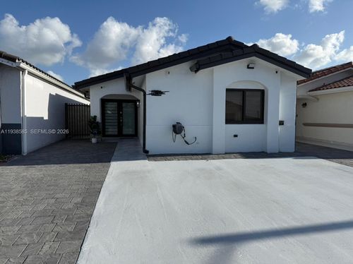 2837 W 75th St, Hialeah, FL, 33018-5314 | Card Image