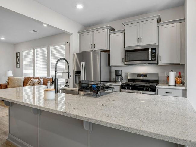 1215 Cherry Orchard Rd, Townhouse with 3 bedrooms, 3 bathrooms and null parking in Moore SC | Image 13