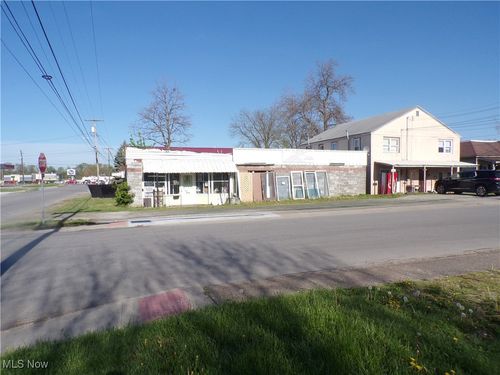 910 Neal St, Parkersburg, WV, 26101-6167 | Card Image