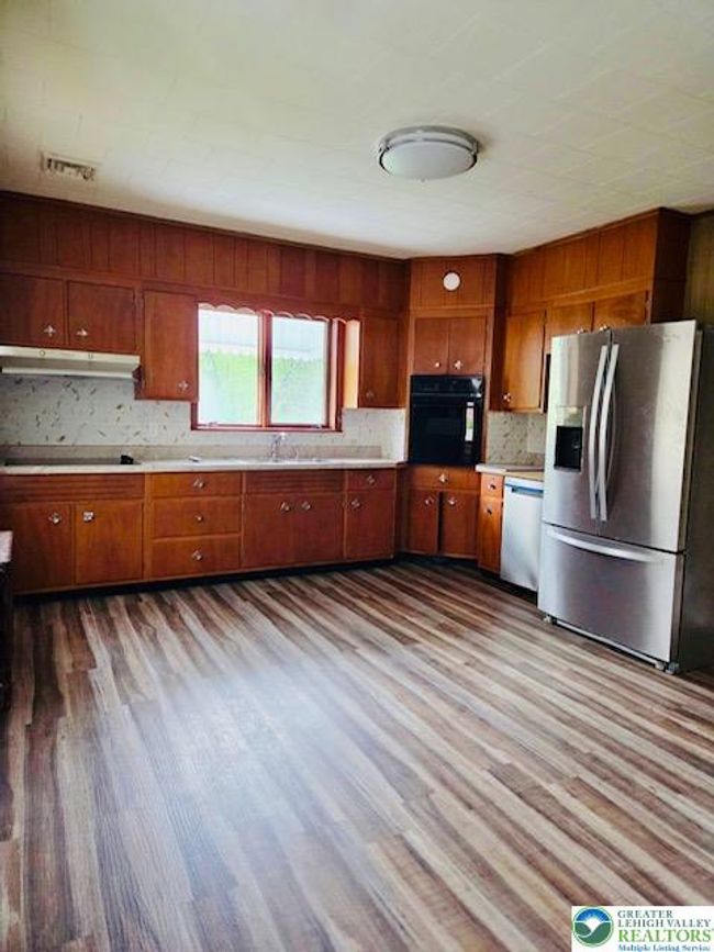 1911 Echo Rd, House other with 3 bedrooms, 2 bathrooms and null parking in Slatington PA | Image 7