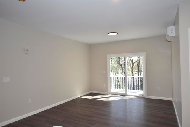 301 - 217 Rockingham Rd, Condo with 2 bedrooms, 2 bathrooms and null parking in Londonderry NH | Image 6