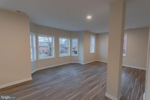 apt-b-215 W King St, MARTINSBURG, WV, 25401-7490 | Card Image