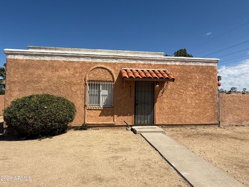 4035 S 45th Pl, Phoenix, AZ, 85040-9211 | Card Image