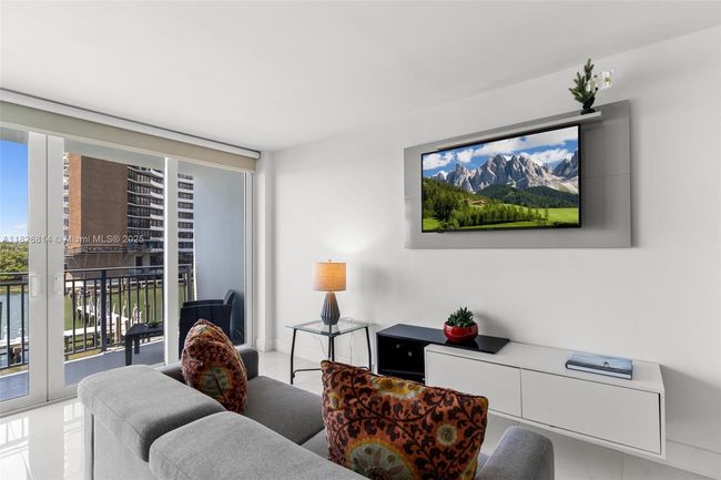 3E - 770 Ne 69 Th St, Condo with 0 bedrooms, 1 bathrooms and null parking in Miami FL | Image 9