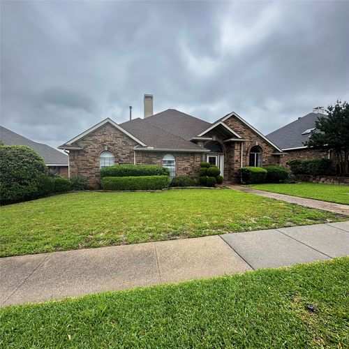 1307 Ponderosa Pine Ln, Carrollton, TX, 75007-1029 | Card Image