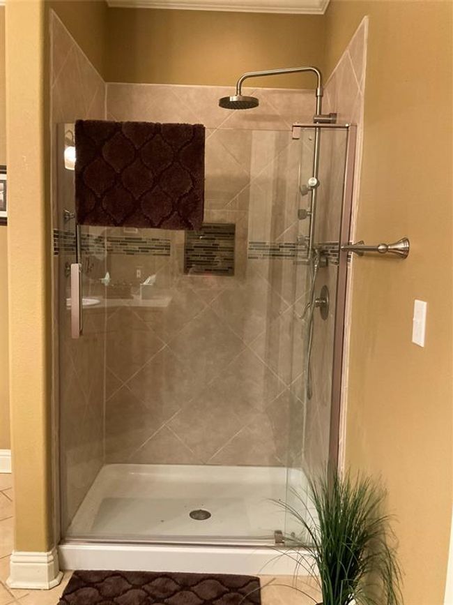 Primary Bath 3 | Image 19