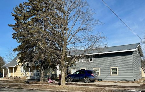 208 4th St, CENTURIA, WI, 54824-7445 | Card Image