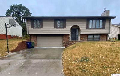 4906 Aspen Drive, House other with 3 bedrooms, 2 bathrooms and 2 parking in Bellevue NE | Image 1