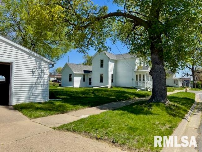2334 N 6 Th St, House other with 3 bedrooms, 2 bathrooms and null parking in Clinton IA | Image 40