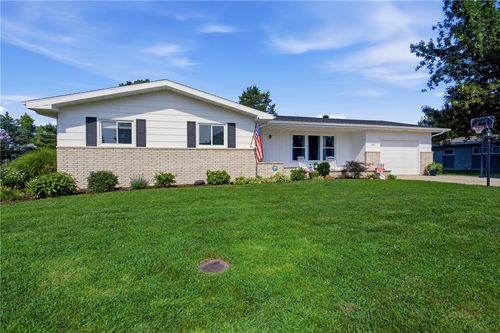 106 S Reynolds St, Altamont, IL, 62411-1244 | Card Image