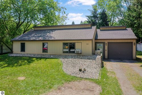 1825 Michigan Avenue, Cadillac, MI, 49601 | Card Image