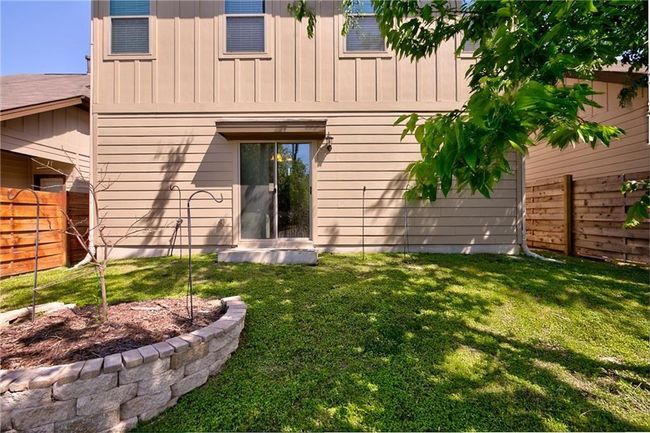 APT-11 - 2001 Faro Dr, Condo with 3 bedrooms, 3 bathrooms and null parking in Austin TX | Image 30