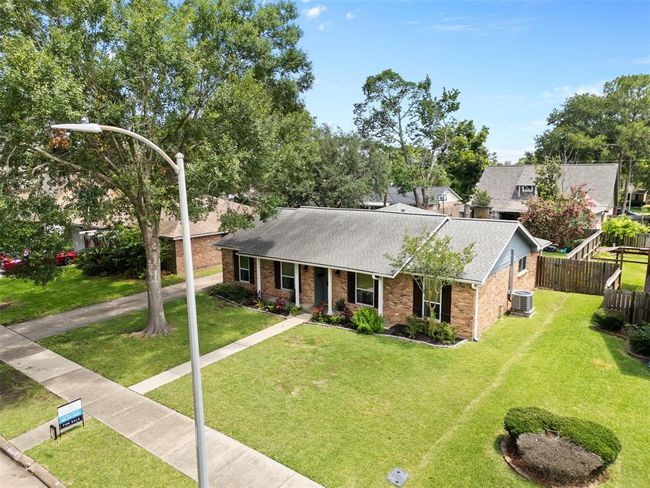 10815 Sagewillow Ln, House other with 4 bedrooms, 2 bathrooms and 2 parking in Houston TX | Image 29