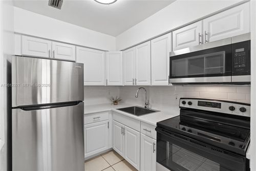 2325-2325 Nw 52nd Ct, Fort Lauderdale, FL, 33309-2609 | Card Image