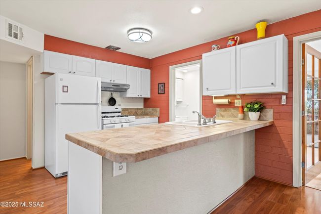 07-Kitchen | Image 6