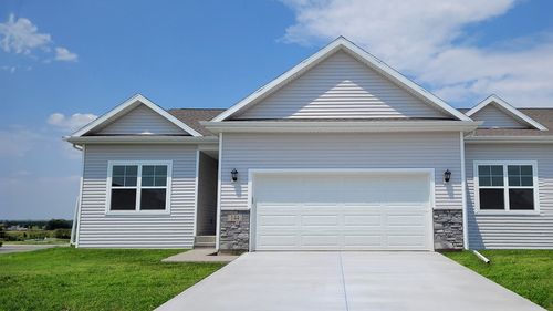 708 Magnolia Way, Tiffin, IA, 52340-9259 | Card Image