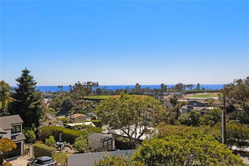 750 Griffith Way, Laguna Beach, CA, 92651-2252 | Card Image