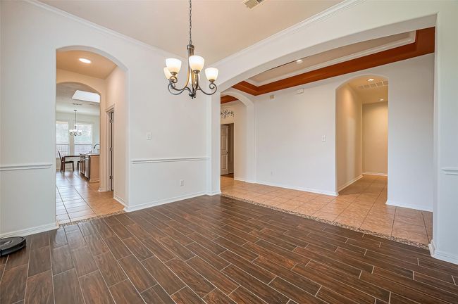 Formal dining room | Image 11