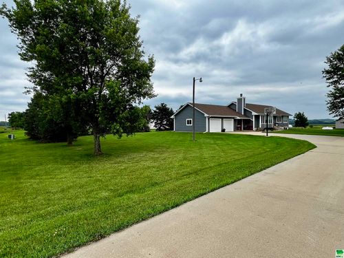 33044 484th Ave, Jefferson, SD, 57038-6853 | Card Image