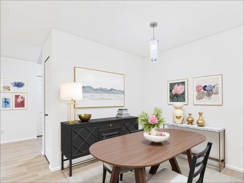 102-1028 Balmoral Rd, Victoria, BC, V8T1A8 | Card Image
