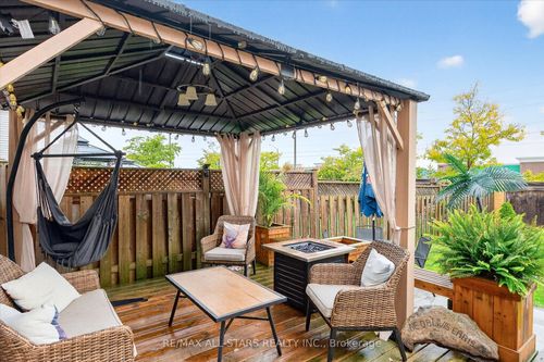 54 Ivory Crt, Bowmanville, ON, L1C5C1 | Card Image