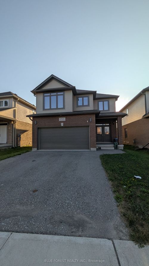 2926 Turner Cres, London, ON, N6M0J3 | Card Image