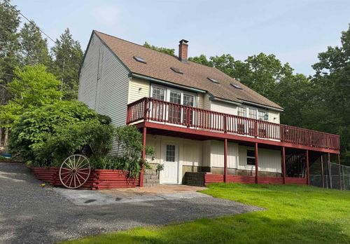 29 Tandy Rd, Deerfield, NH, 03037-1526 | Card Image