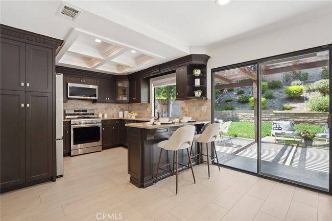 Large kitchen | Image 16