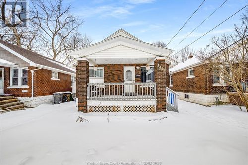 3425 Baby St, Windsor, ON, N9C1L6 | Card Image